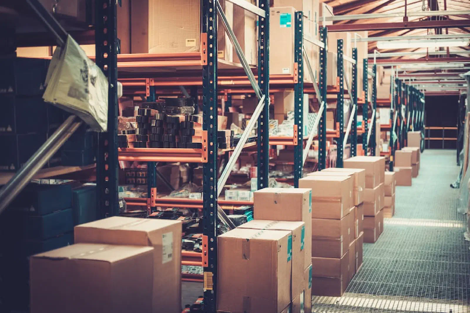 Auto Parts Shipping Guide: How to Pack and Transport Automotive Parts Auto Parts Shipping Guide: How to Pack and Transport Automotive Parts