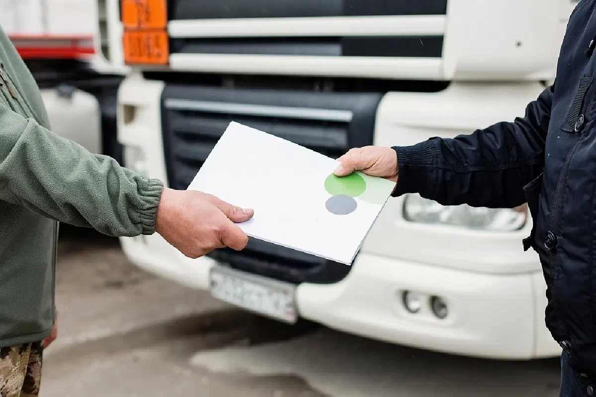 State-By-State Guide to Commercial Trucking Insurance Requirements State-By-State Guide to Commercial Trucking Insurance Requirements