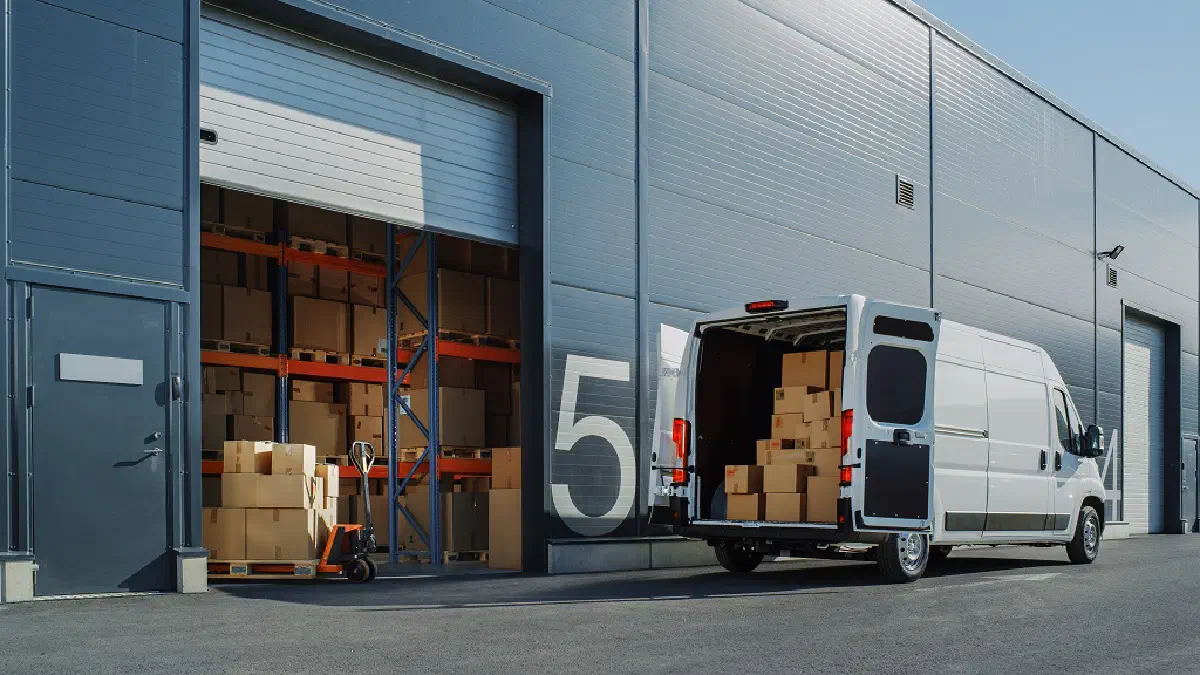 Expedited Shipping 101: A Full Guide Expedited Shipping 101: A Full Guide