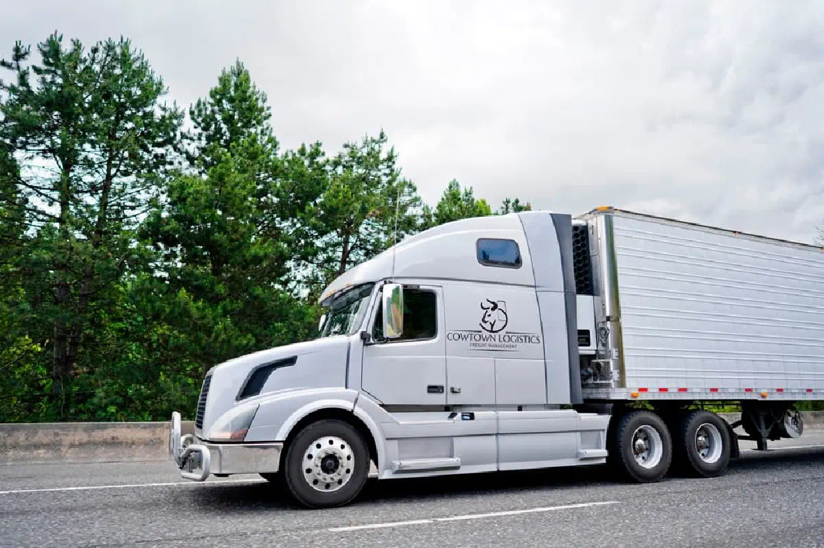 Freight Forwarders vs. Brokers: What Is the Difference?