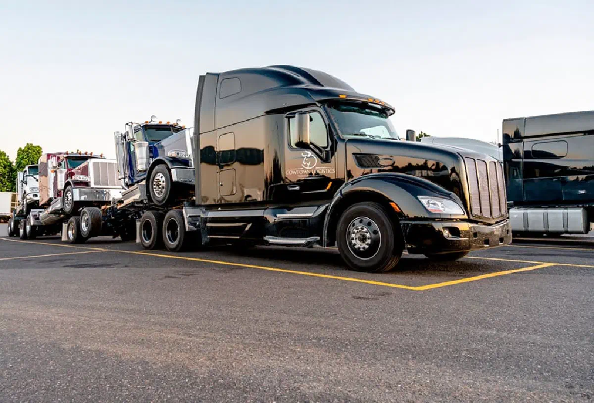 Interstate 95 and Other U.S. Highways Busy with Trucking 