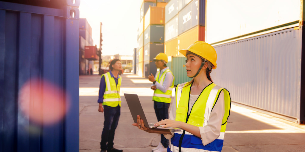 freight forwarder definition