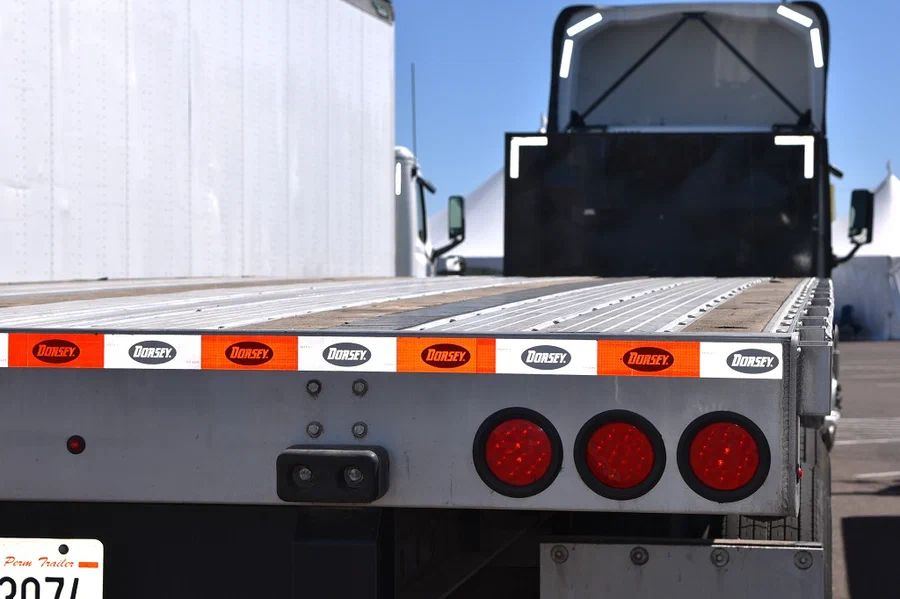 Flatbed Shipping Benefits