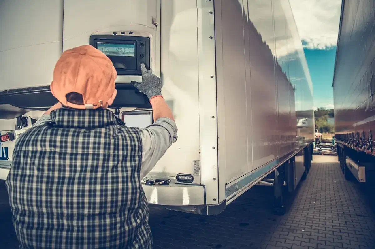 What Is Refrigerated Trucking and What Are Its Benefits for Business What Is Refrigerated Trucking and What Are Its Benefits for Business